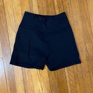 Alphalete Pulse Surge shorts